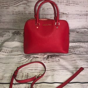 Michae Kors Jet Set Tote in Red